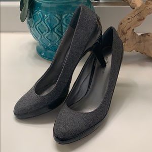 Liz Claiborne Gray Flannel and Black Patent Pumps